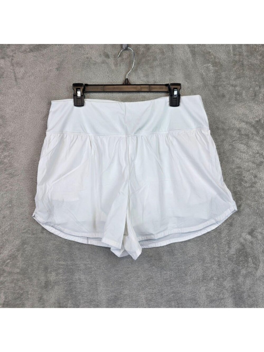 Spyder Active Shorts Womens XL White Running 4 In Lined Quick Dry Athletic